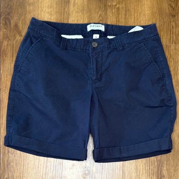 Old Navy Women’s 10 Navy Blue Flat Front  Stretch Cuffed Chino Shorts - Picture 1 of 7